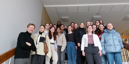 Die 10a mit ihrem Klassenlehrer Herr Salzman und Frau Chantal Kopf  Die 10a mit ihrem Klassenlehrer Herr Salzman und Frau Chantal Kopf